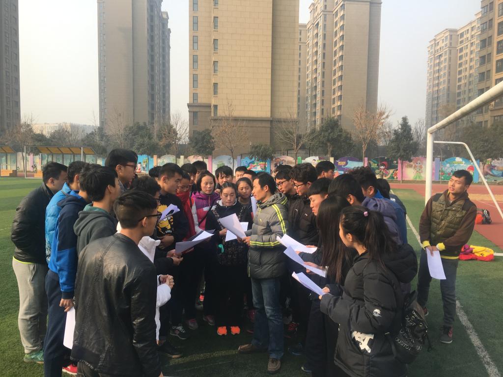 教育专业教研室主任袁书立老师为同学们现场讲解 MACAO·yl6776永利