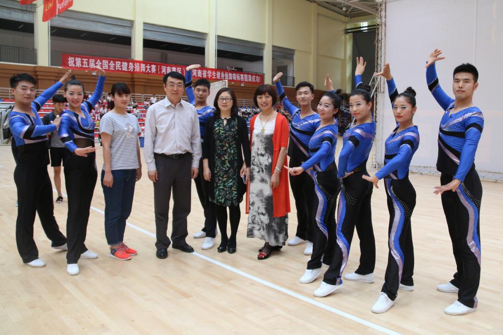 毛杰校长和薛培军副校长亲临赛场慰问运动员 MACAO·yl6776永利